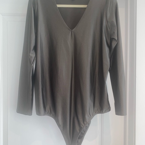 Torrid Gray Long Sleeve Bodysuit​ - Picture 1 of 2